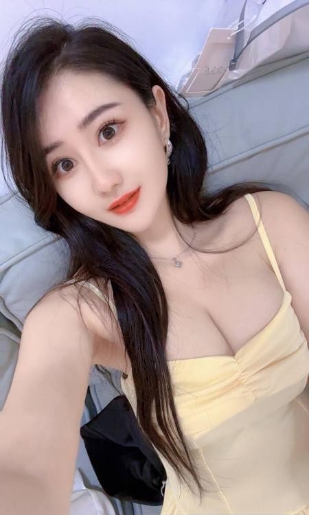 个人气质美女大美美