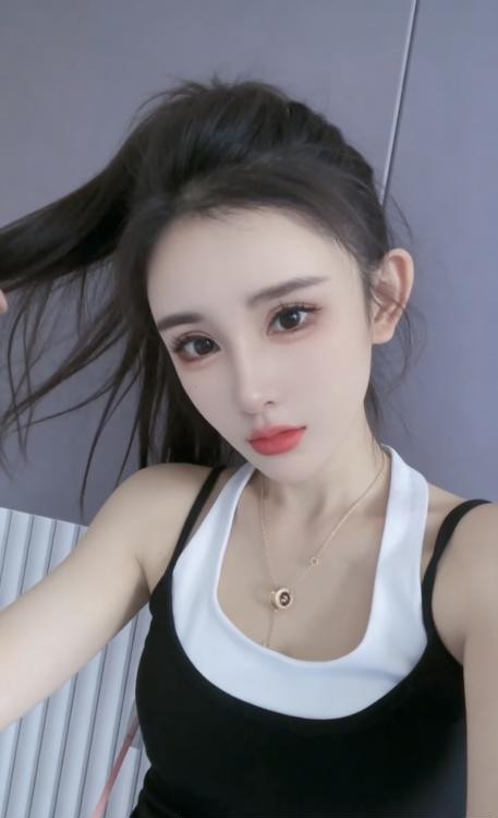 晒布老师苏小小