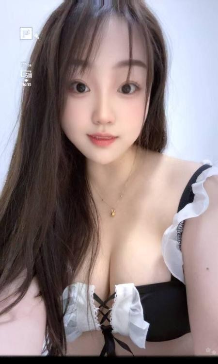 蜀山雪白大胸妹子