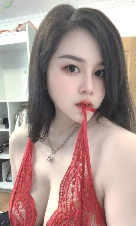 亚运村美乳萌萌老师