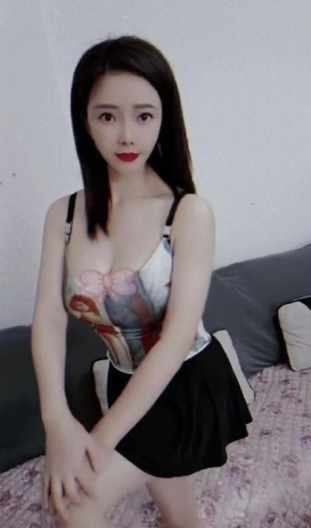 三刷武侯性感大奶御姐