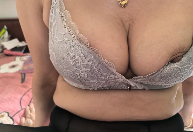 丰乳肥臀美三姐