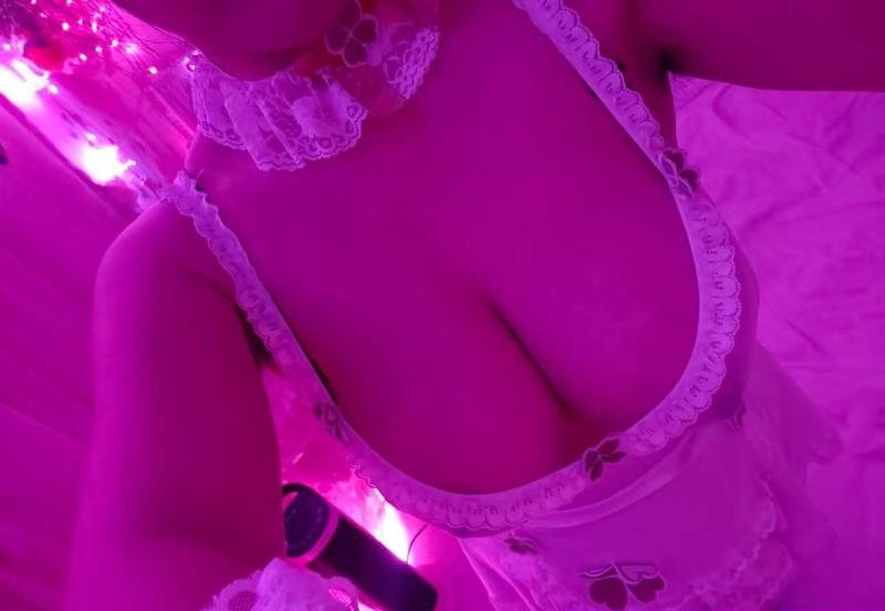 丰乳肥臀水娃榨汁姬