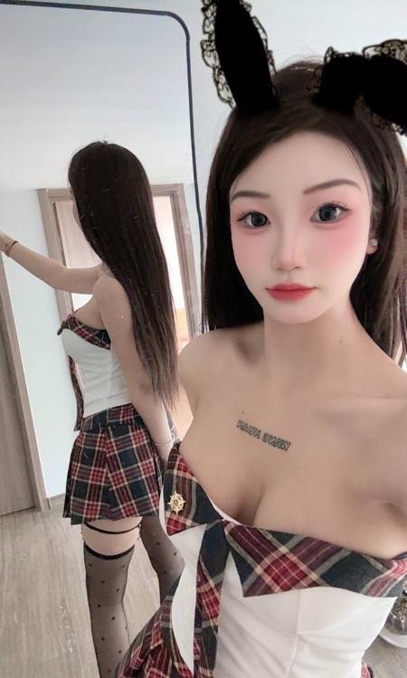 南城女友系嫩妹瑶瑶