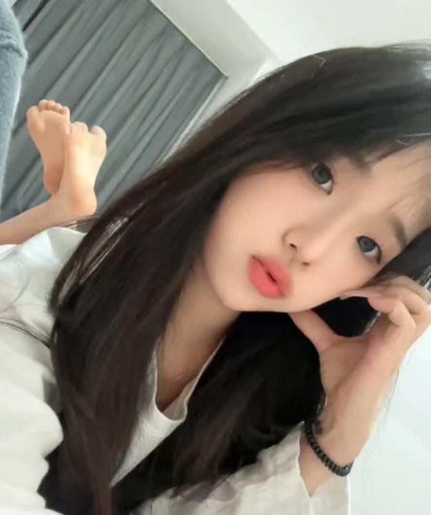 新人晓晓极品淫荡骚货