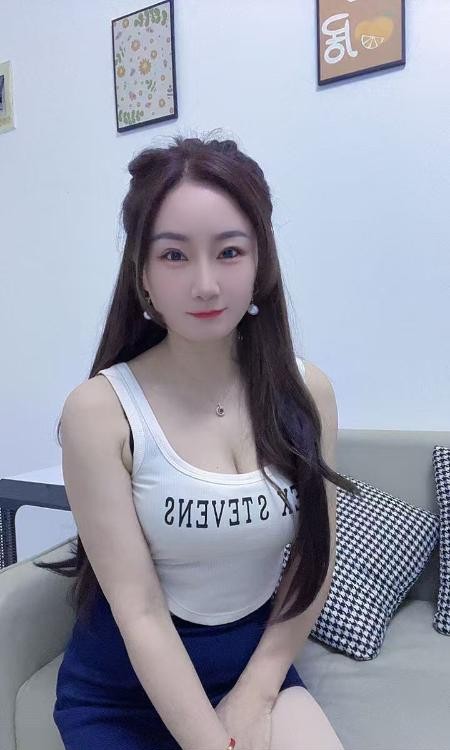 舌吻性感骚月儿