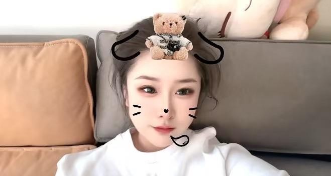 三通全能高颜值小姐姐