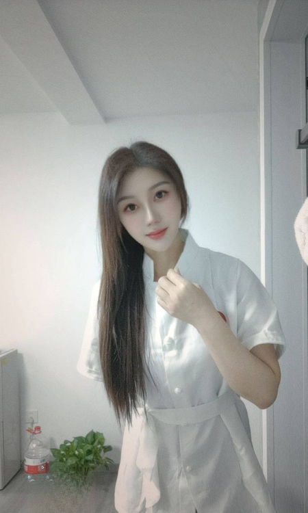 拱野性感制服妹子