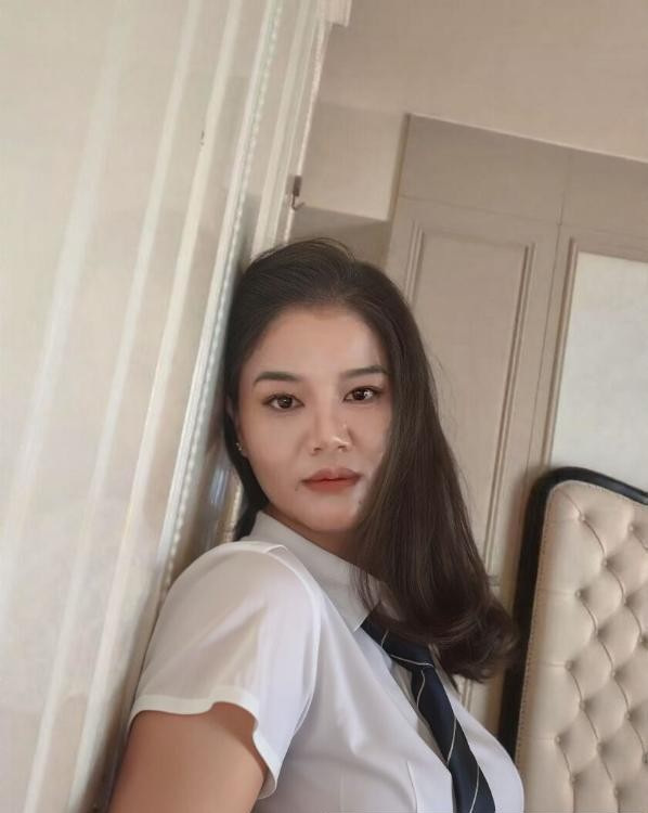 服务系熟女芝芝老师