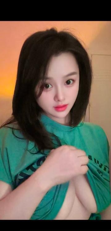 南门大F御姐伊娃