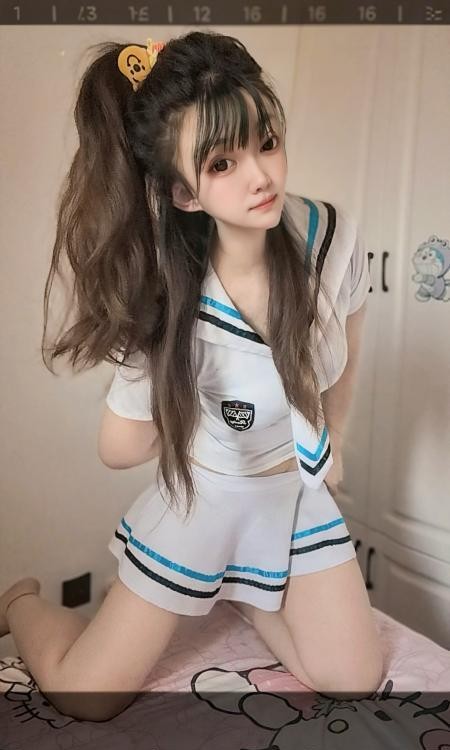 大奶娃娃脸少妇