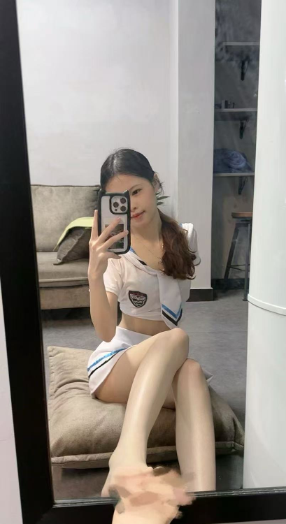 汉口制服小甜甜