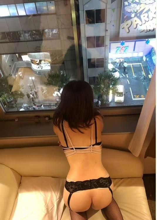 静安熟女姐姐服务