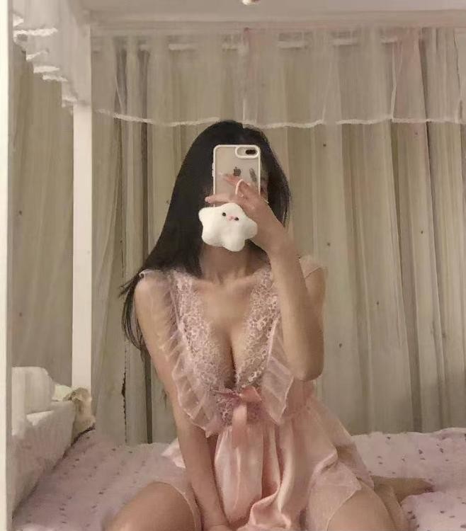 05后高颜值学生妹