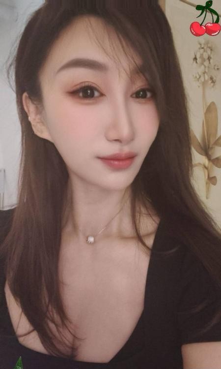 风骚翘臀服务好妹子