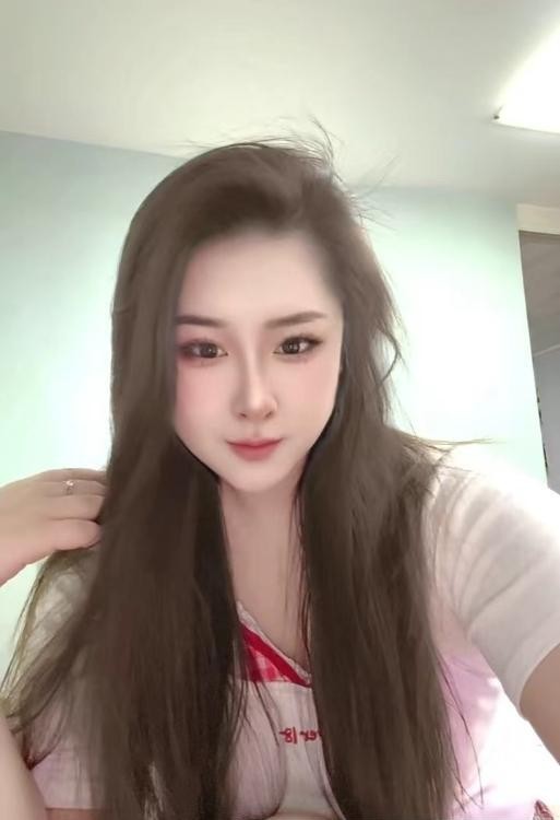 高颜值三通大胸妹妹