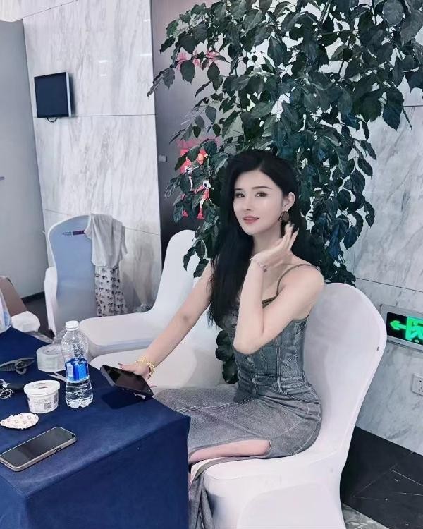 反差婊医美女神回归