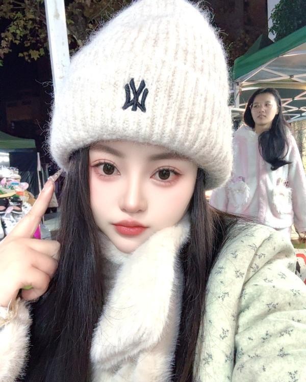 拱墅童颜F奶小轩