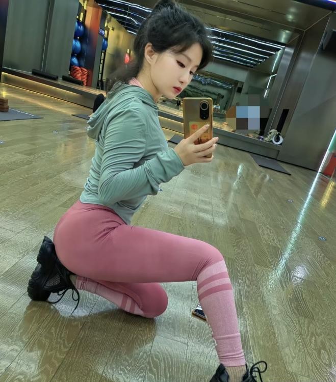 屁股大服务好态度好