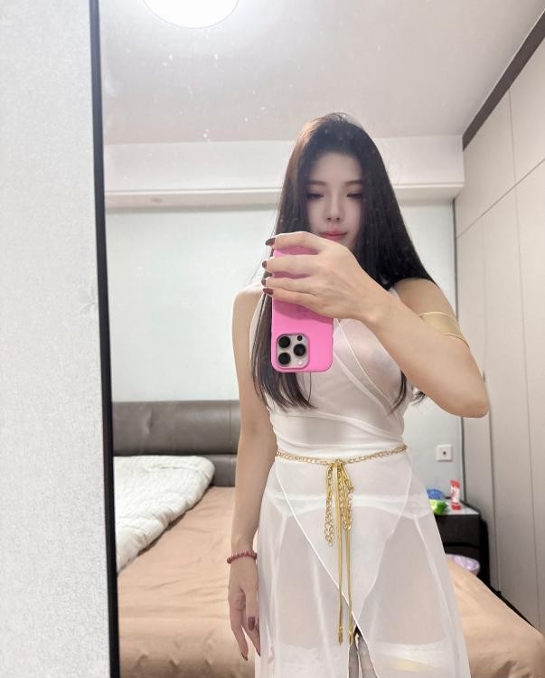 新区台湾大白腿MM