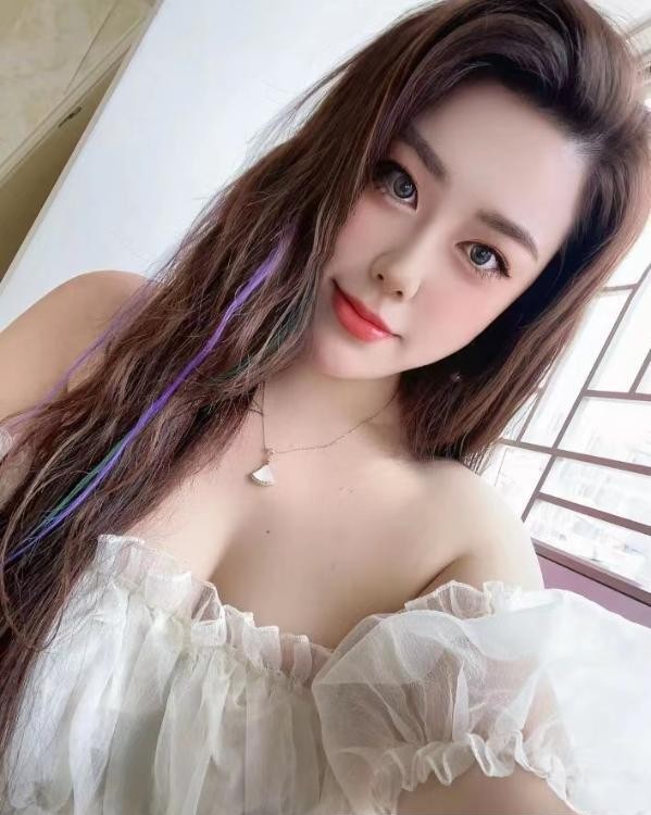 罗湖舌吻H怀美乳范范