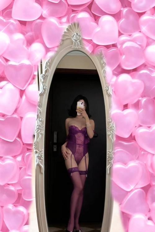 东站Su胸翘臀恬老师