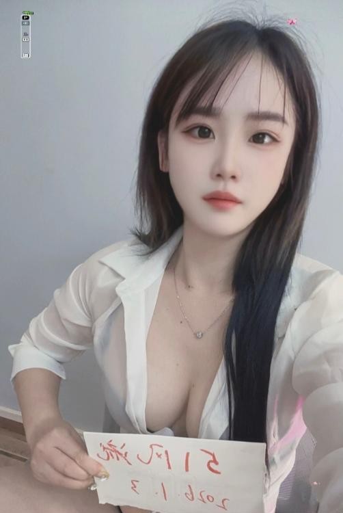 龙华颜值淼淼妹子