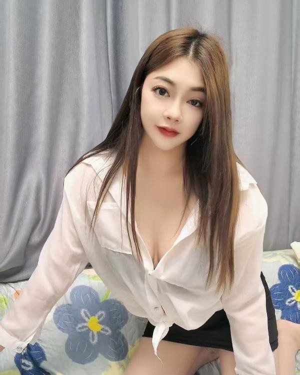 上城区性感御姐莉娜