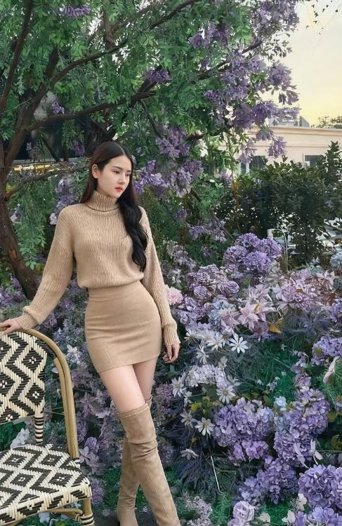 舌吻女神苗条可乐