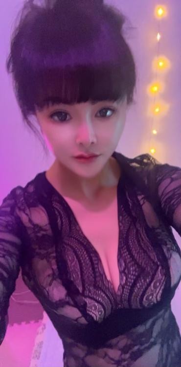 少妇服务系笑笑