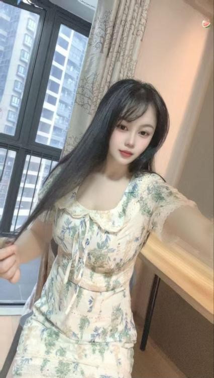 丰满小坦肥臀悦悦