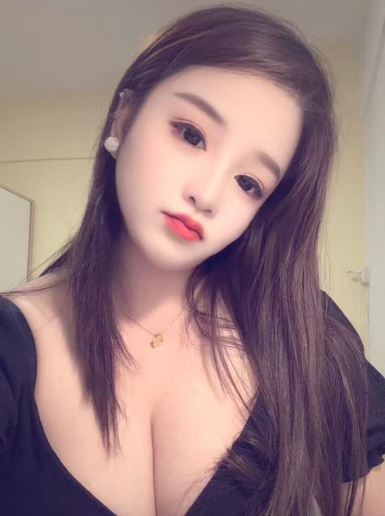 性感巨乳小桃子