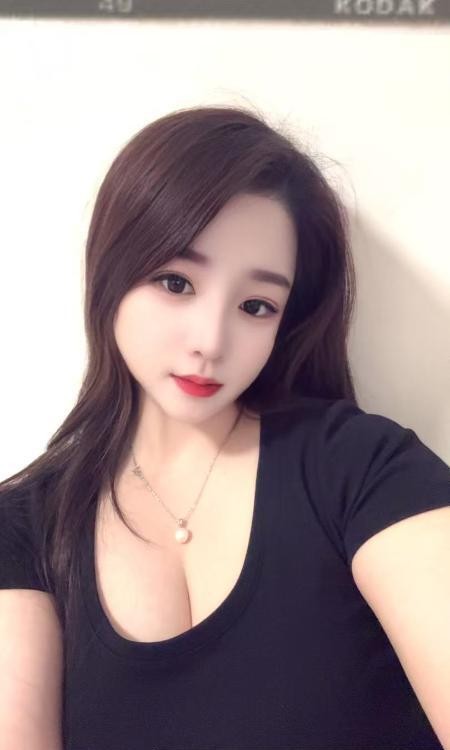 性感巨乳小桃子