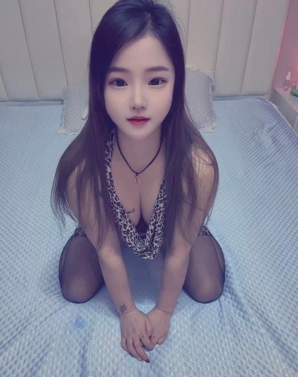 杭州性感纯欲女神安然