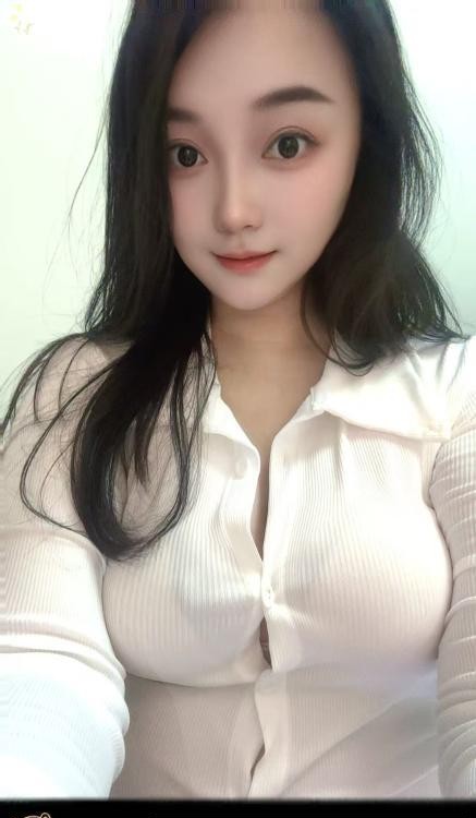 包臀裙兼职小少妇