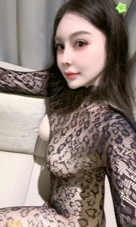 返食气质御姐大美丽