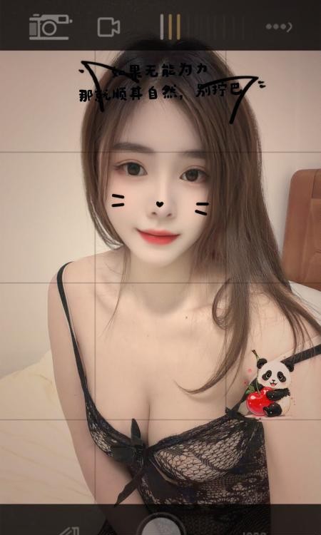 河南岸爱舌吻的少妇