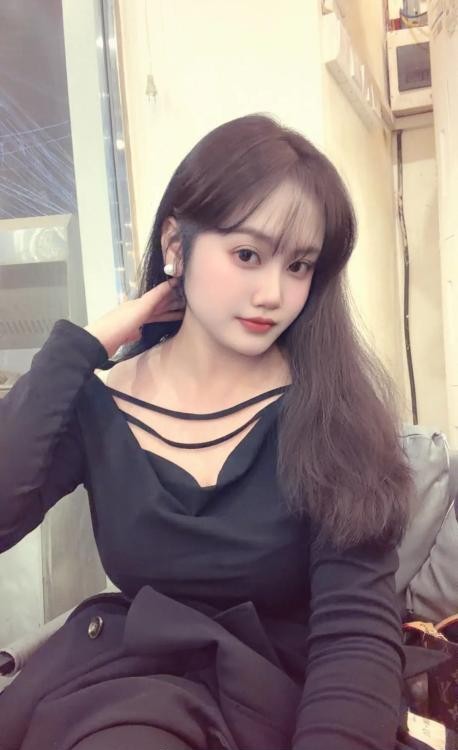 南山气质性感妹妹