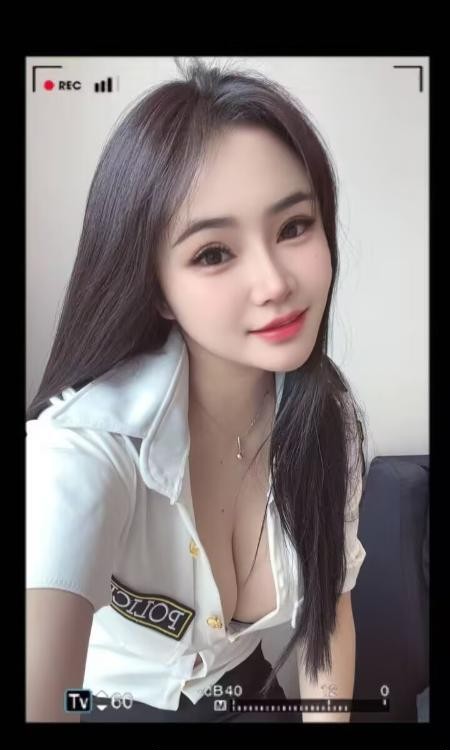 丰乳肥臀可乐老师