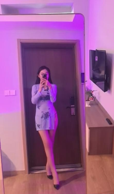 成都武侯美女依宝