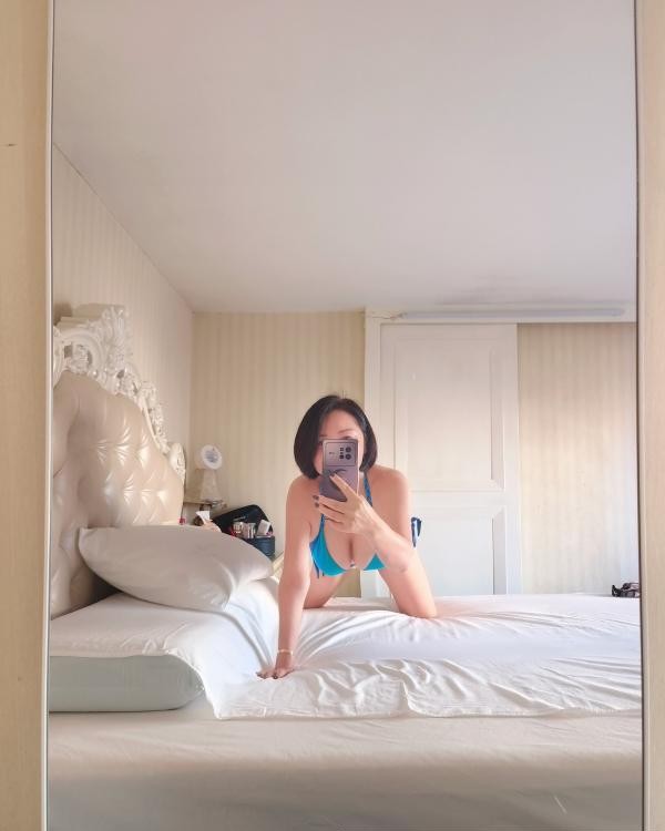 肤白丰满小辣椒