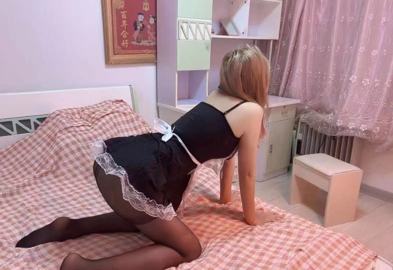 铁西娃娃脸小骚女