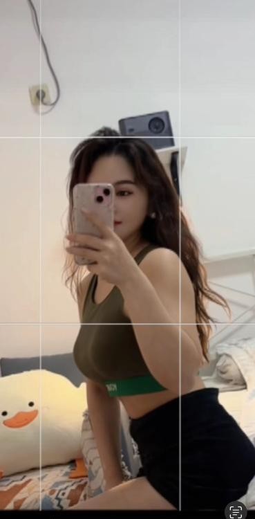 南山荔林地铁站妮妮