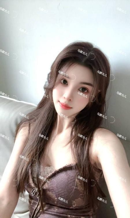 栖霞马群御姐型妹子