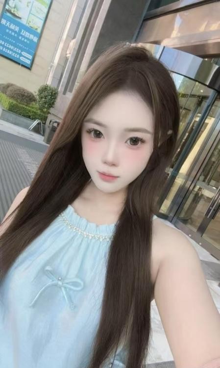 性感年轻小骚货