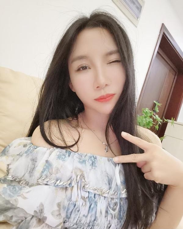 城西银泰温柔小蜜蜂