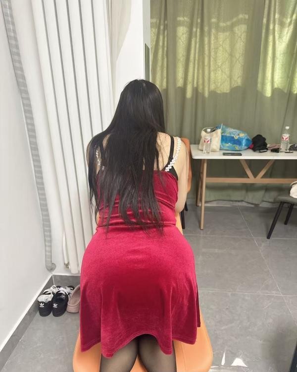 潘家园长身骚少妇