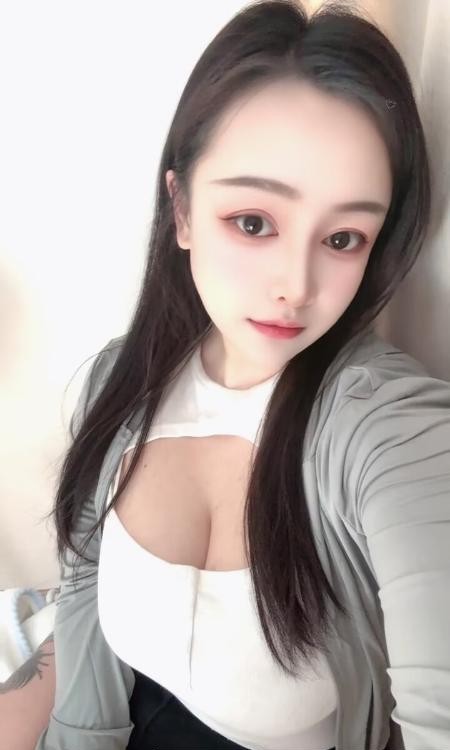 合肥胸大的小熙