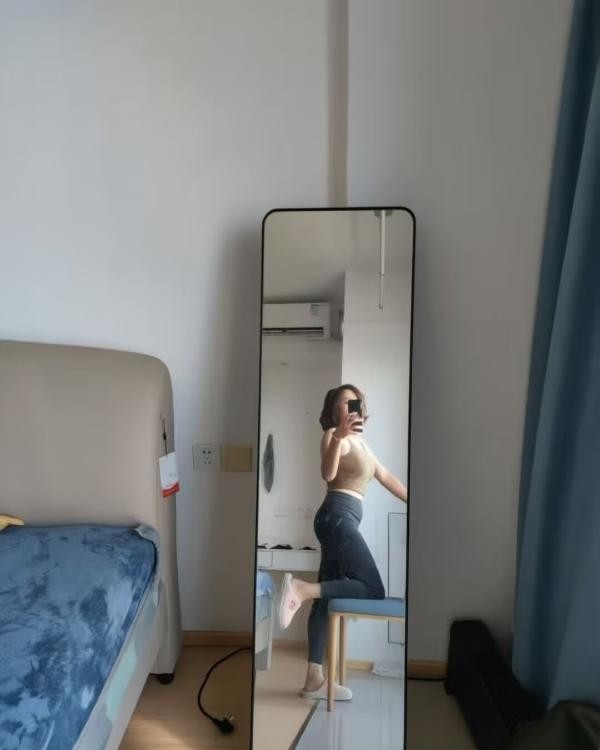 纯莞式夹b小骚妇