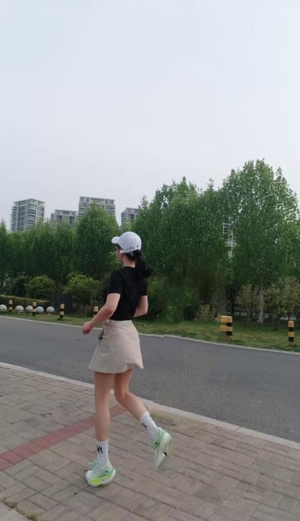 石牌岭瑜伽妹子安素